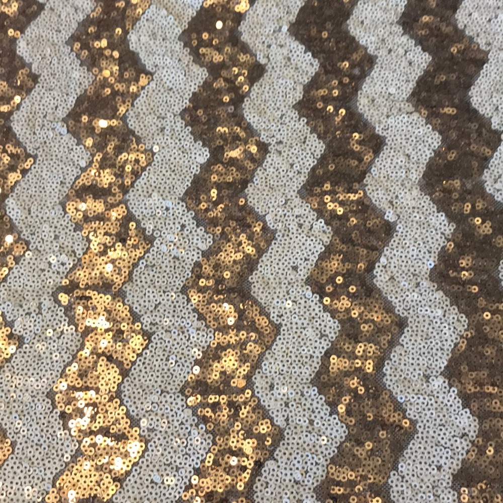 Glamorous Table Runner - image 4